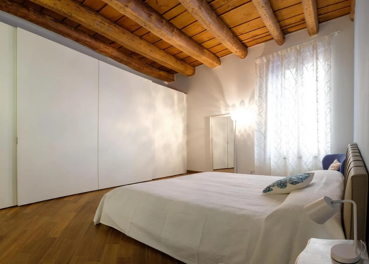 La Terrazza In Centro Apartment Verona 0*,
